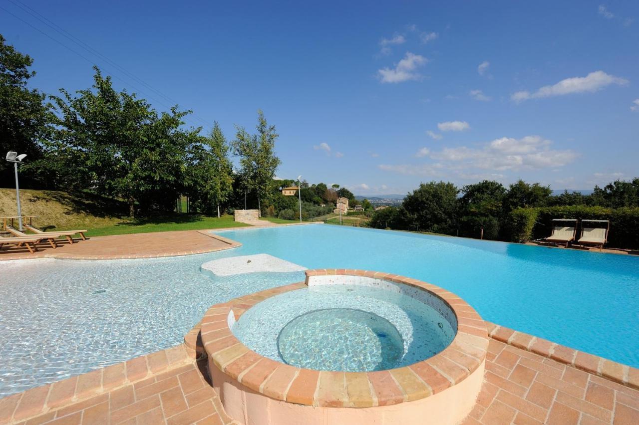 Agriturismo Il Vecchio Mandorlo بيرودجا المظهر الخارجي الصورة