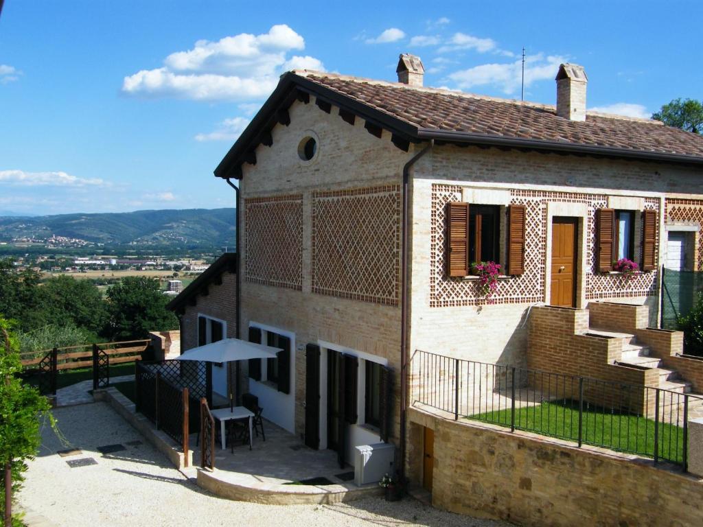 Agriturismo Il Vecchio Mandorlo بيرودجا المظهر الخارجي الصورة